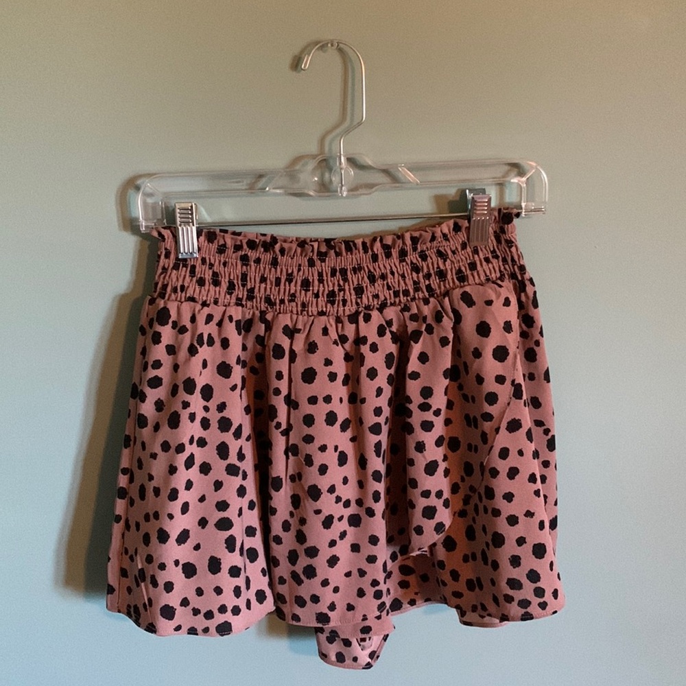 La Miel pink leopard print skort, size M
